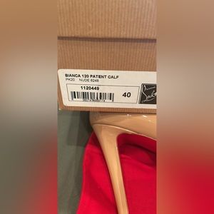 Size 40, Nude color, worn twice, like new